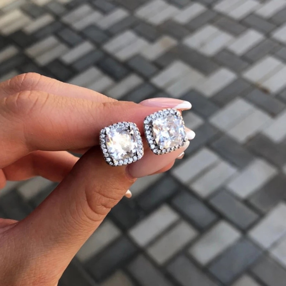 New Sparkling Silver Square Zirconia Earrings - Picture 6 of 8